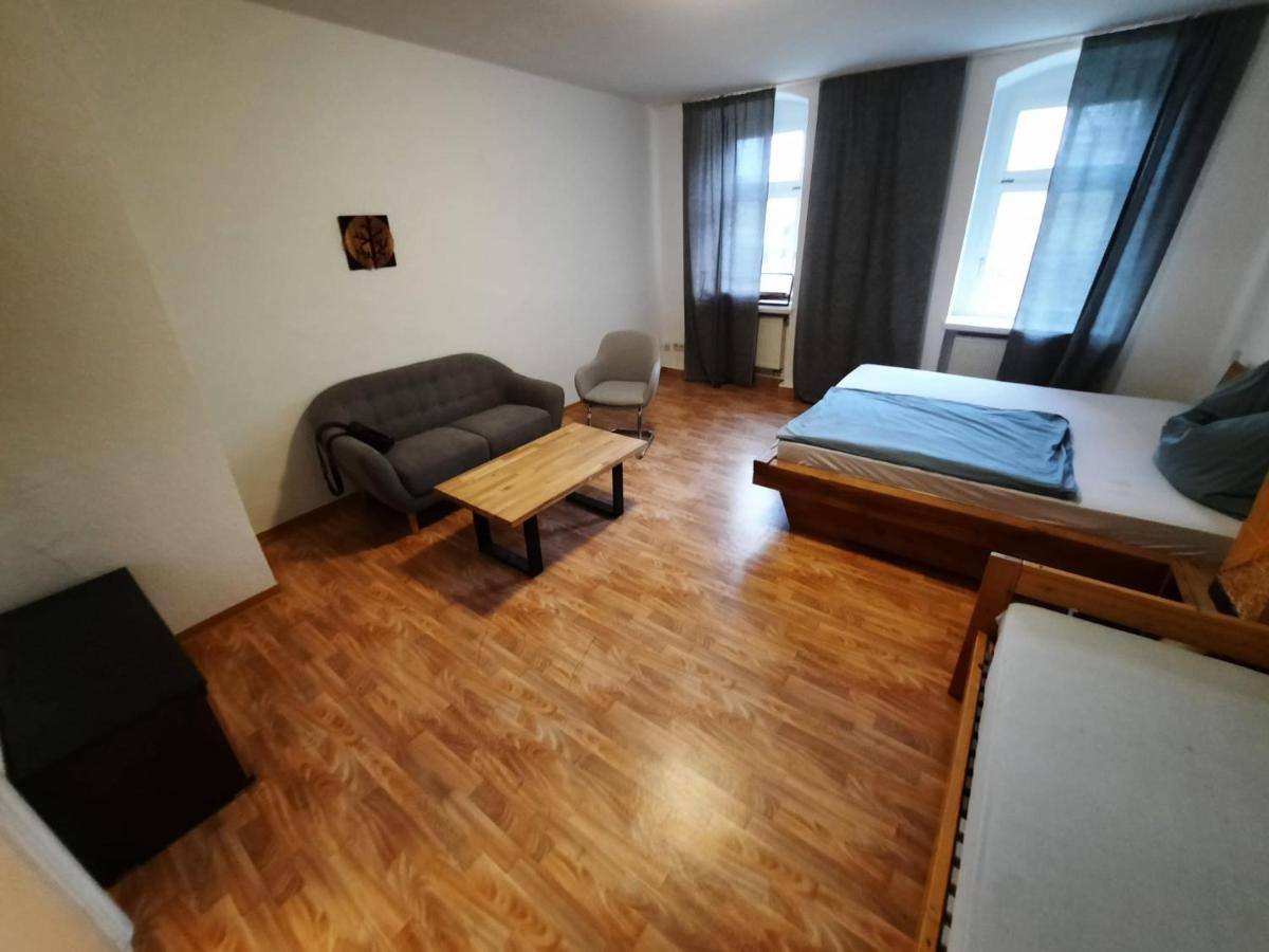 Gwuni'S Farm Apartment Geithain Екстериор снимка